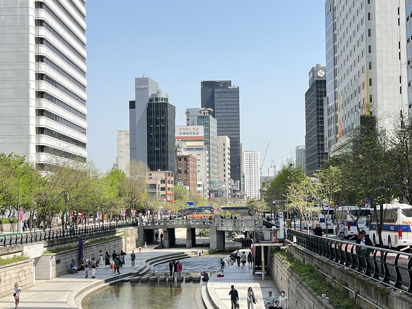 Cheonggyecheon stream running between office towers in central Seoul