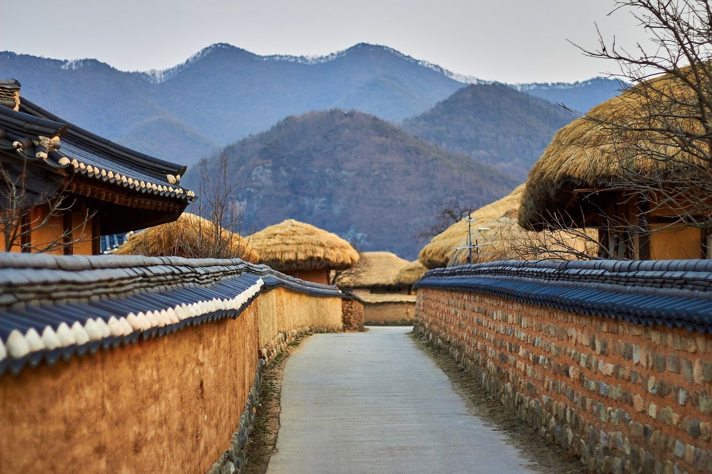 Thatched roofs and earthen walls at Hahoe Folk Village, Andong